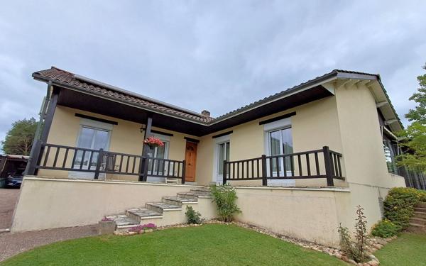 Maison à vendre    5 pièces •  Creysse