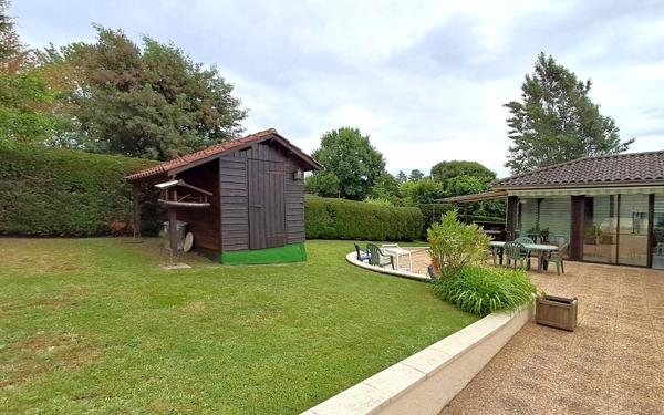 Maison à vendre    5 pièces •  Creysse