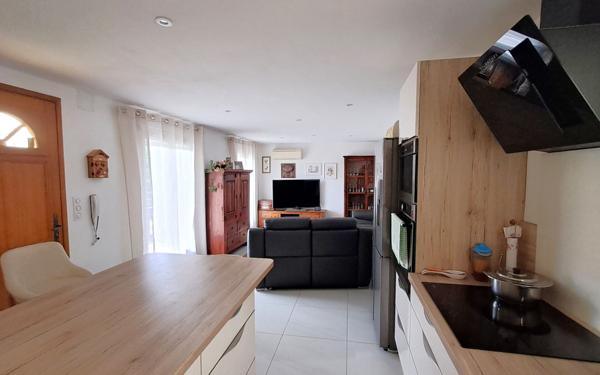 Maison à vendre    5 pièces •  Creysse