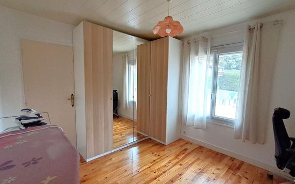 Maison à vendre    5 pièces •  Creysse