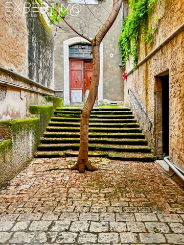 Apt (84400) Appartement T2 centre ville très calme SOUS OFFRE D'ACHAT