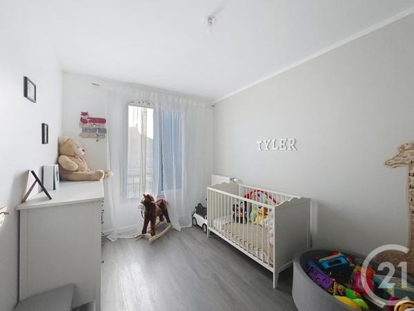 Appartement F3 à vendre  3 pièces - 60,95 m2 ST PIERRE DU PERRAY - 91