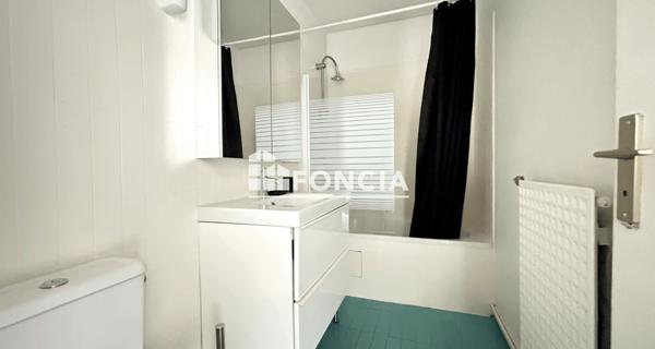 À vendre Studio 33 m² - Bordeaux 33800