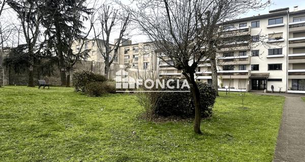 À vendre Studio 33 m² - Bordeaux 33800