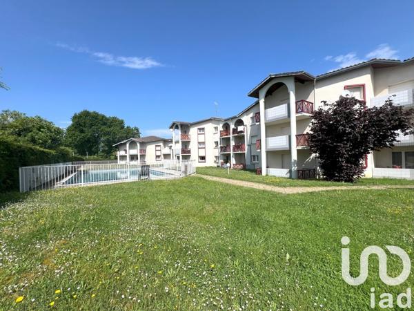 Appartement 1 pièce de 31 m² à Saint-Pierre-du-Mont (40280)