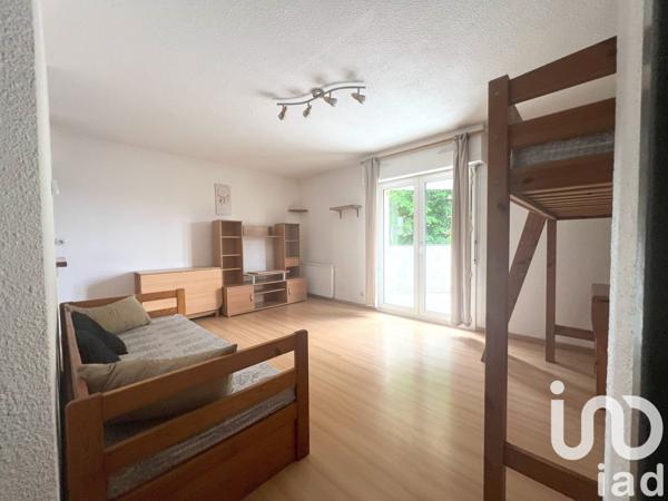 Appartement 1 pièce de 31 m² à Saint-Pierre-du-Mont (40280)