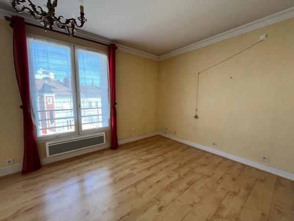 Appartement à vendre 9 000 € Limoges 1 pièce 26 m² DPE E