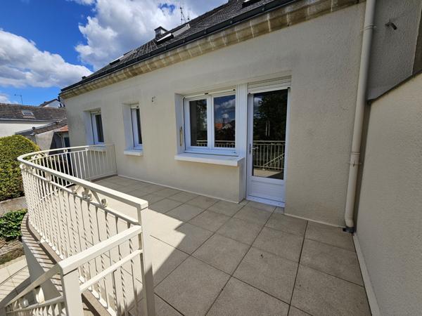 Nantes les Américains. Maison 5 chambres. Jardin et grand garage.