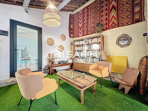 À VENDRE - MAISON DE TYPE 8 - PISCINE CHAUFFÉE - PROUILLY