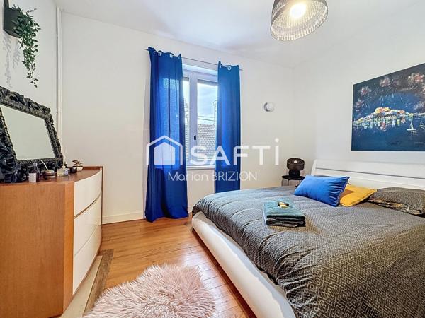 À VENDRE - MAISON DE TYPE 8 - PISCINE CHAUFFÉE - PROUILLY