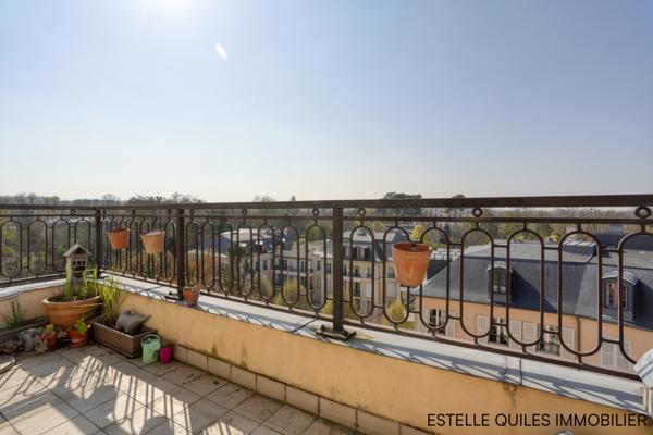 Versailles (78000) VERSAILLES NOTRE-DAME ERMITAGE : vue exceptionnelle, appt 2 pièces 50 m² env, ascenseur, balcon, parking, cave