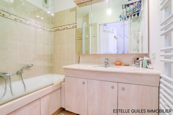 Versailles (78000) VERSAILLES NOTRE-DAME ERMITAGE : vue exceptionnelle, appt 2 pièces 50 m² env, ascenseur, balcon, parking, cave