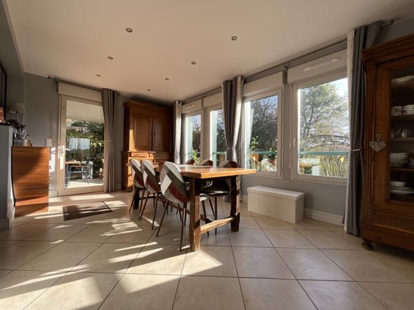 Gonneville-sur-Honfleur (14600) Maison familiale avec jardin à Gonneville-sur-Honfleur - 178 m² - 4 chambres - Sous-sol complet