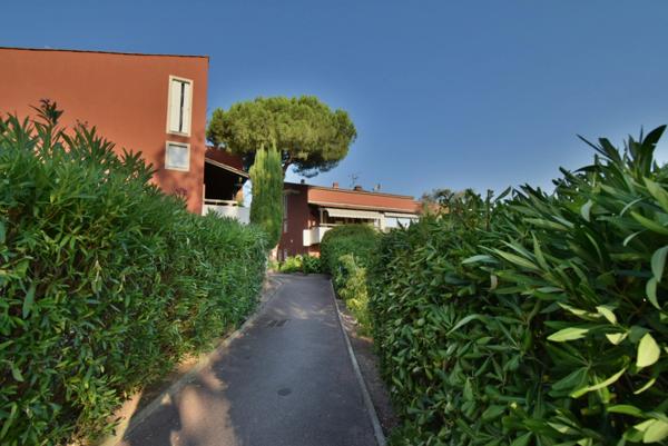 Appartement à vendre 2 pièces FREJUS (83)