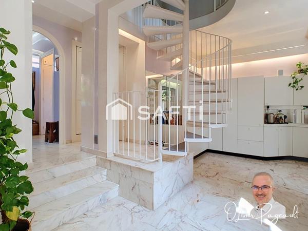 200 m², du calme, de beaux volumes : une combinaison rare!