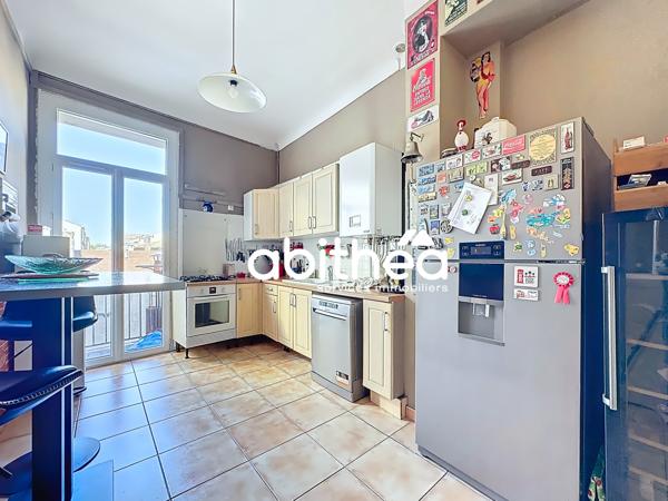 APPARTEMENT T4 - 119 m² - 3 CHAMBRES - BUREAU - 2 BALCONS - CAVE - CLIMATISATION - CENTRE-VILLE DE BÉZIERS