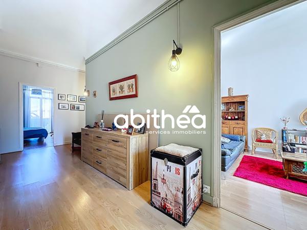 APPARTEMENT T4 - 119 m² - 3 CHAMBRES - BUREAU - 2 BALCONS - CAVE - CLIMATISATION - CENTRE-VILLE DE BÉZIERS