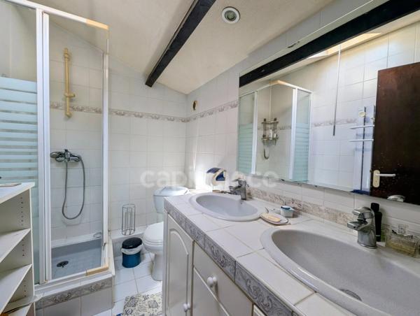 Maison à vendre 7 pièces LEOGNAN (33) - Garage - Piscine - 5 chambres - 2 SdB