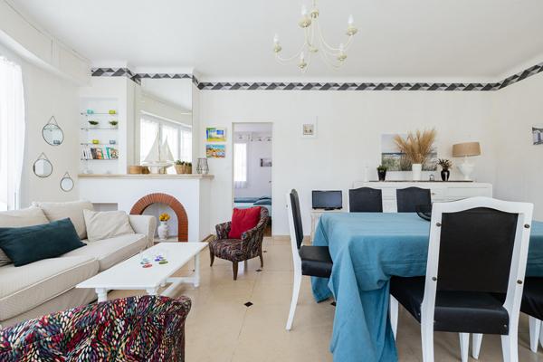 Villa des années 40, une signature architecturale au coeur du Château d’Oléron