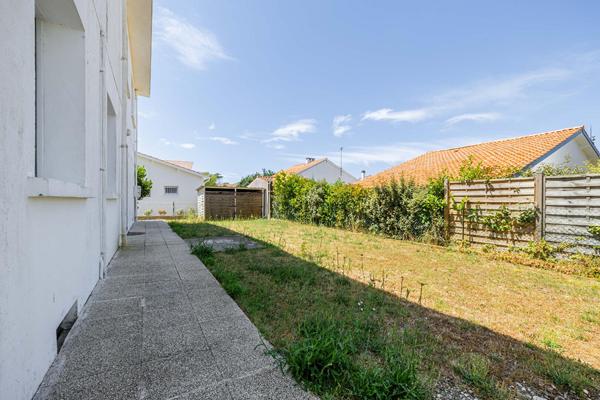 Villa des années 40, une signature architecturale au coeur du Château d’Oléron