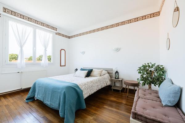 Villa des années 40, une signature architecturale au coeur du Château d’Oléron