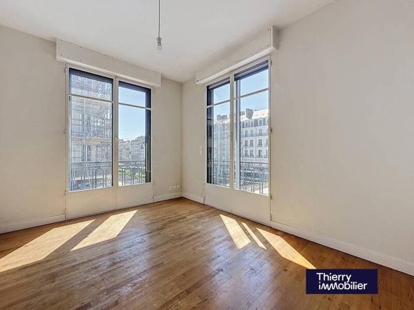 Appartement 4 pièces                                        - 35000 Rennes - Centre Ville Réf : 129193