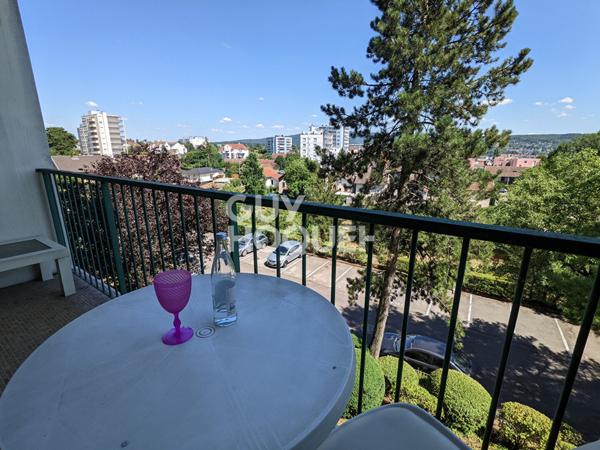 Appartement lumineux avec balcon et parking - quartier Saint-Claude