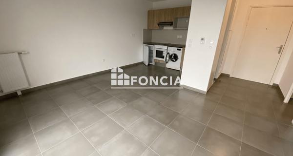 Location Appartement 2 pièces 39.83 m² - Nemours 77140