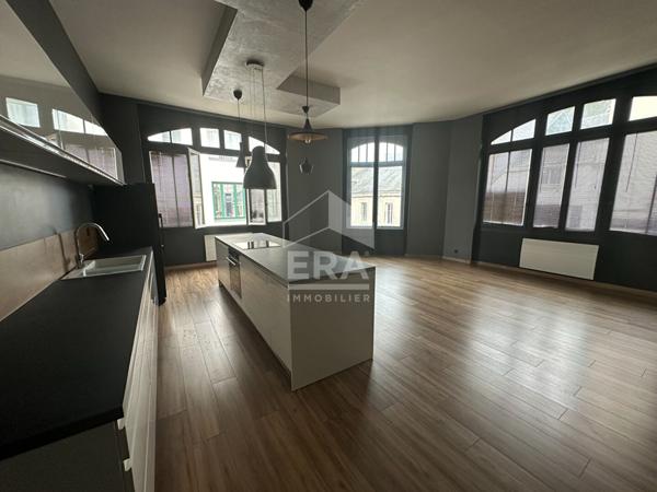 CHATEAUROUX - Au coeur du centre ville - Appt de 141 m² avec terrasse