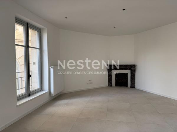 RARE À LA VENTE - MAISON - VUE MEUSE - TOIT TERRASSE - PARKING