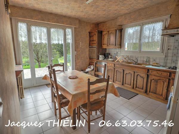 Au coeur de Longué-Jumelles volumes remarquables et parc arboré pour cette propriété d'exception