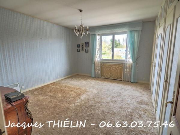 Au coeur de Longué-Jumelles volumes remarquables et parc arboré pour cette propriété d'exception