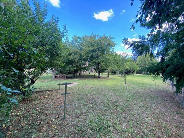 Terrain à Batir à vendre à Montlouis-sur-Loire dans l'Indre-et-Loire (37270), ref : 013/1441   
MONTLOUIS SUR LOIRE