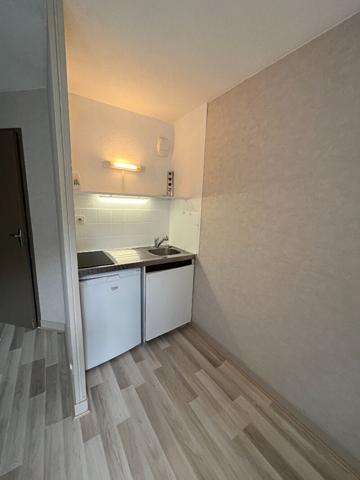 Studio de 19,26 m² PROCHE PARC DE LA ROSERAIE