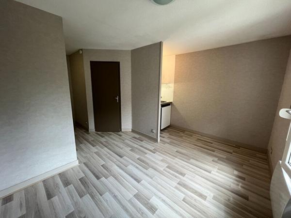Studio de 19,26 m² PROCHE PARC DE LA ROSERAIE