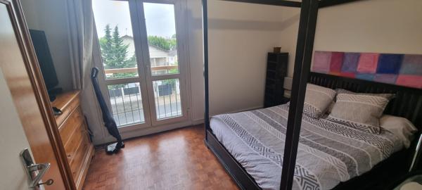Appartement
         3 pièces
        - 60 m² Exclusivité 182 000 € *