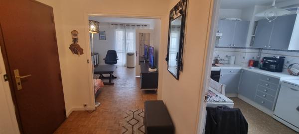 Appartement
         3 pièces
        - 60 m² Exclusivité 182 000 € *