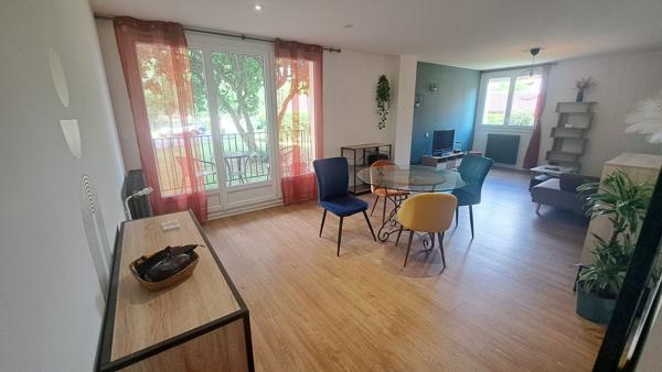 A louer Appartement T2 meublé en rez-de-chaussée Mont De Marsan 1 chambre balcon