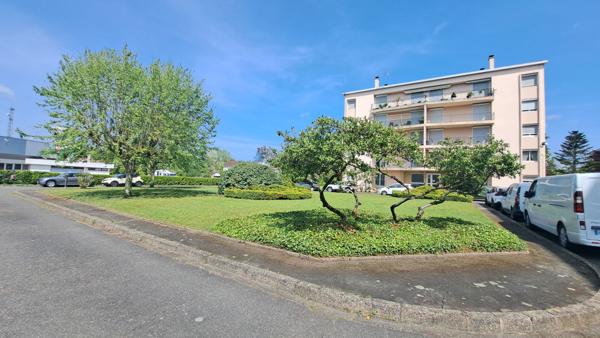 A louer Appartement T2 meublé en rez-de-chaussée Mont De Marsan 1 chambre balcon