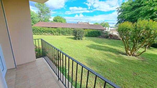 A louer Appartement T2 meublé en rez-de-chaussée Mont De Marsan 1 chambre balcon