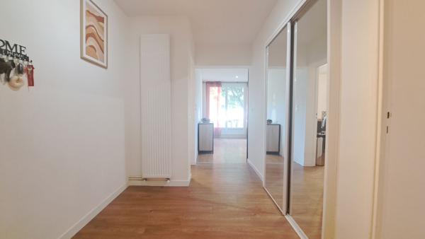 A louer Appartement T2 meublé en rez-de-chaussée Mont De Marsan 1 chambre balcon