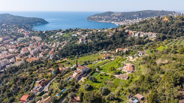 Vente Propriété de luxe Villefranche-sur-Mer 5 Pièces 200 m²