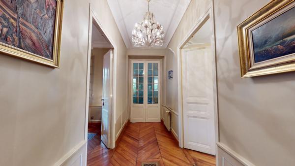 LE RAINCY Maison,10 pièces 240 m2