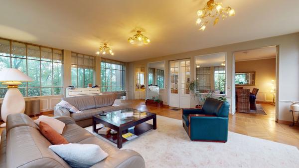 LE RAINCY Maison,10 pièces 240 m2