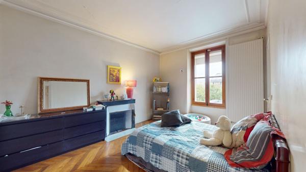 LE RAINCY Maison,10 pièces 240 m2