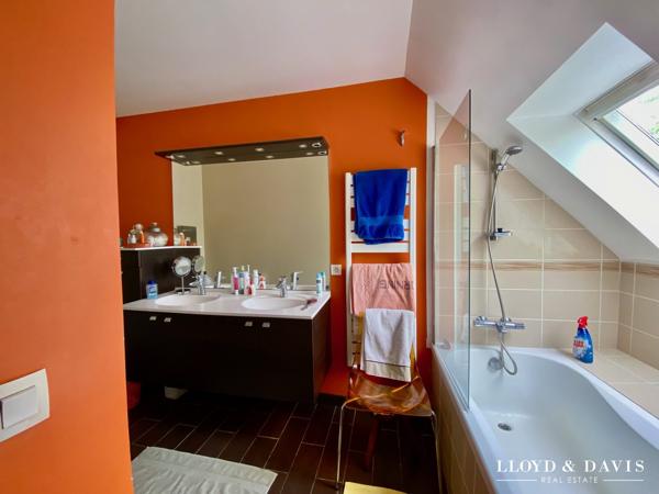 THOUARÉ-SUR-LOIRE — MAISON FAMILIALE DE 173 M² : CONFORT, CALME ET JARDIN SANS VIS-À-VIS