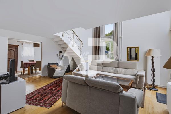 Sèvres Rive Gauche - Duplex avec terrasse 900 000 € **  - Référence  693-s