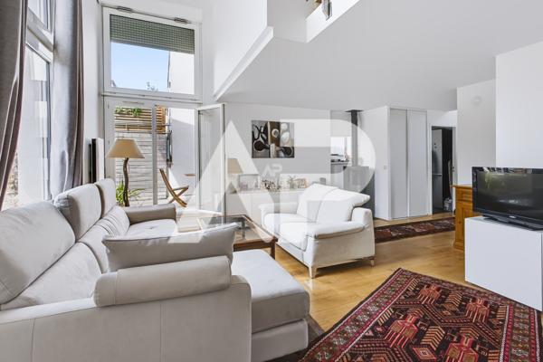 Sèvres Rive Gauche - Duplex avec terrasse 900 000 € **  - Référence  693-s