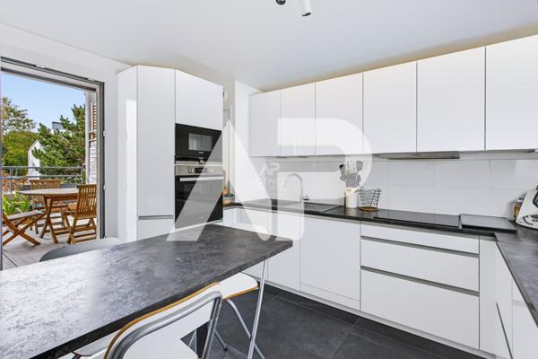 Sèvres Rive Gauche - Duplex avec terrasse 900 000 € **  - Référence  693-s
