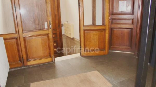 Local/bureau à vendre ROUBAIX (59) Quartier:gare, centre-ville 114,85m2 , 2 parkings, zone franche.